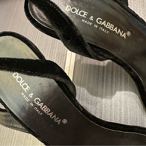 Dolce & Gabbana strappy black velvet slingback heels w/ sequin flowers, size 9 - Picture 5 of 14